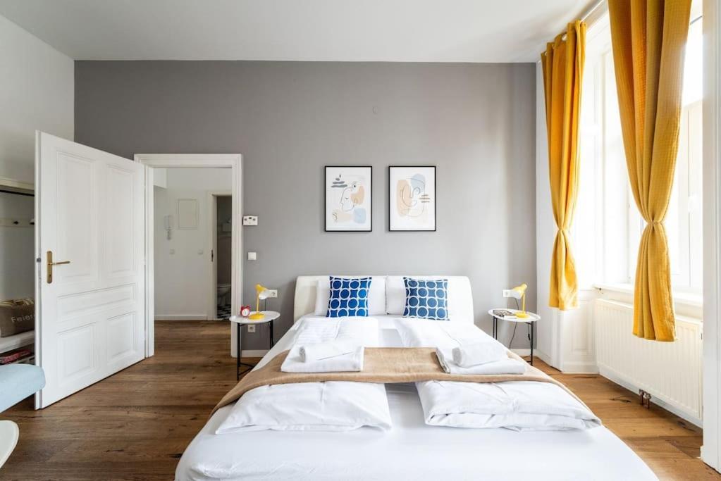 Lite 1Br Near Metro & Center By Hm Lejlighed Wien Eksteriør billede