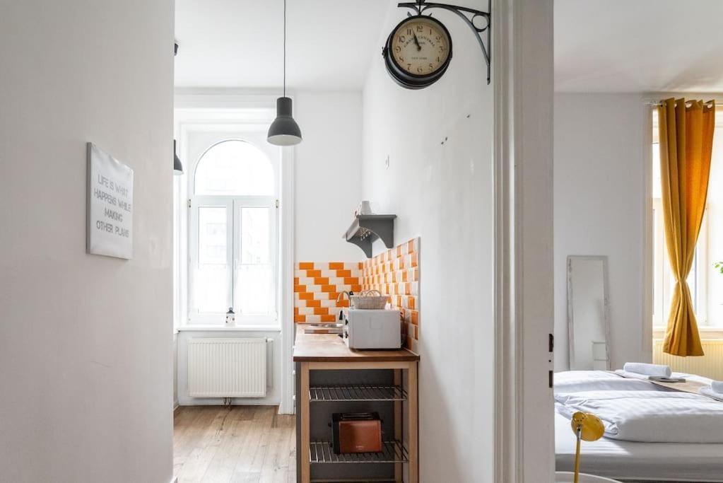 Lite 1Br Near Metro & Center By Hm Lejlighed Wien Eksteriør billede