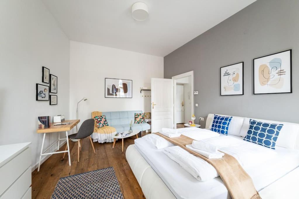 Lite 1Br Near Metro & Center By Hm Lejlighed Wien Eksteriør billede